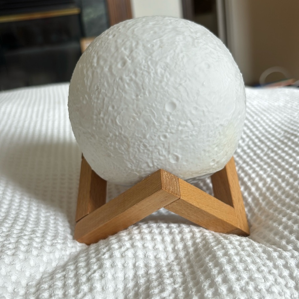 Moon lamp